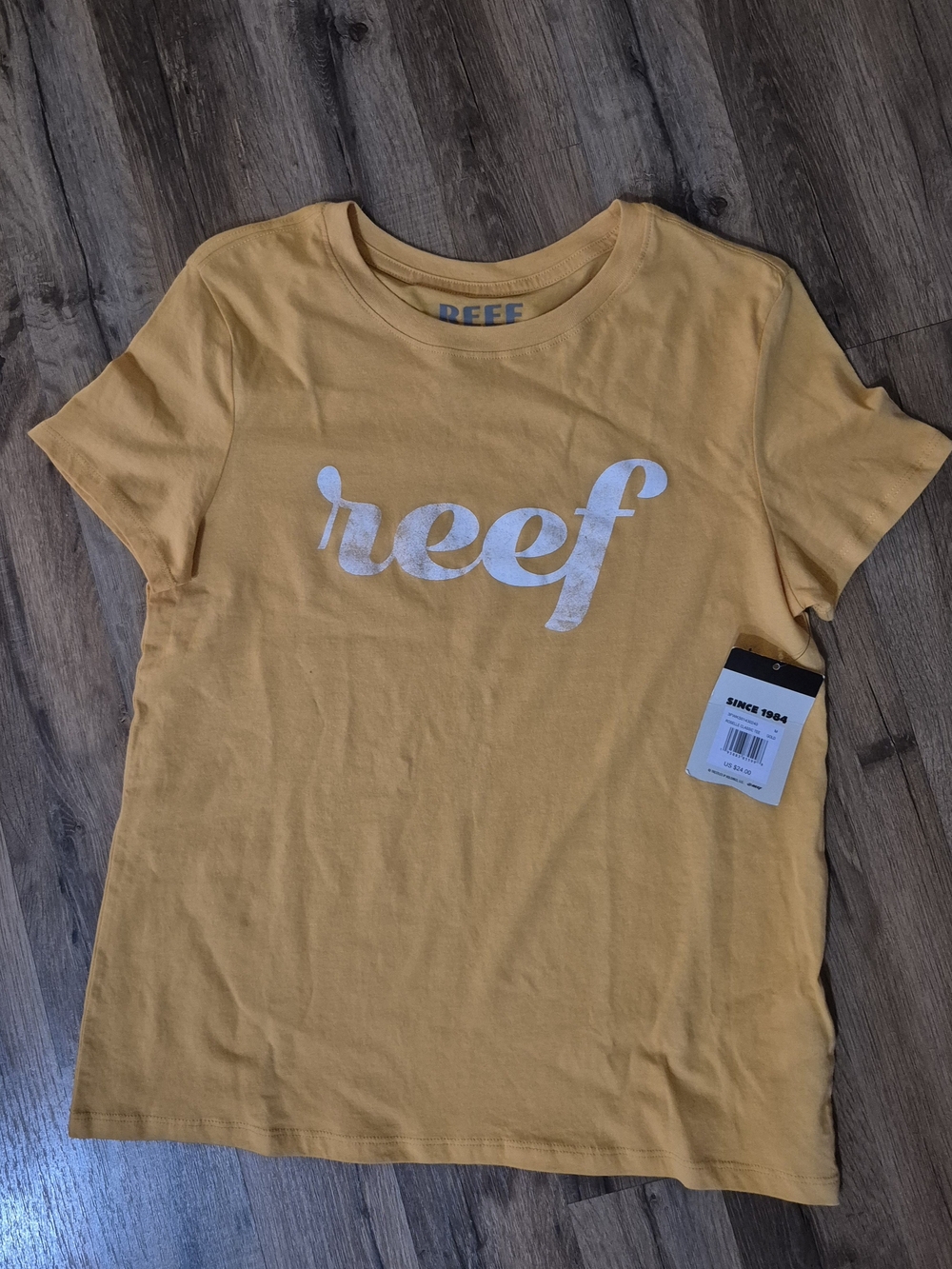 Reef Logo Tee - Mustard Yellow. NWT